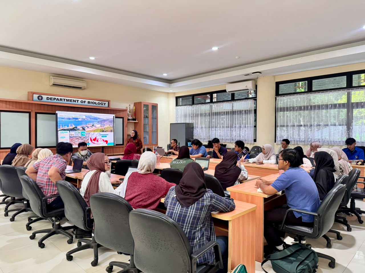 Kegiatan harita mengajar di IPB